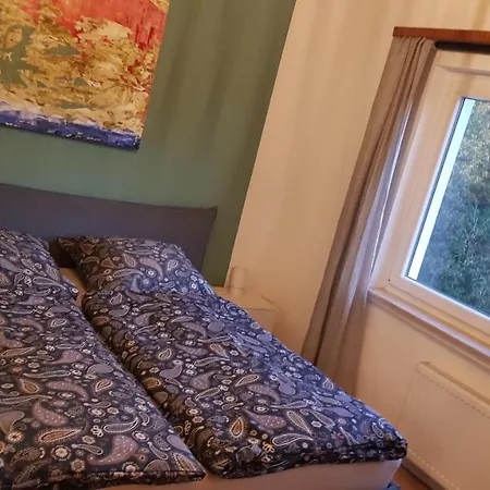 Stadtnahe Mit Kl.balkon Und Parkplatz Apartamento