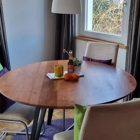 Stadtnahe Mit Kl.balkon Und Parkplatz Apartamento Oldemburgo